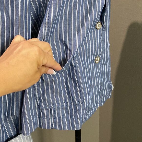 Caslon Blazer Light Weight Jacket Blue White Striped Two Button - Picture 5 of 12
